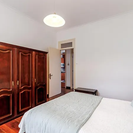 Garden View Apartment *