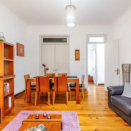 Garden View Apartment *